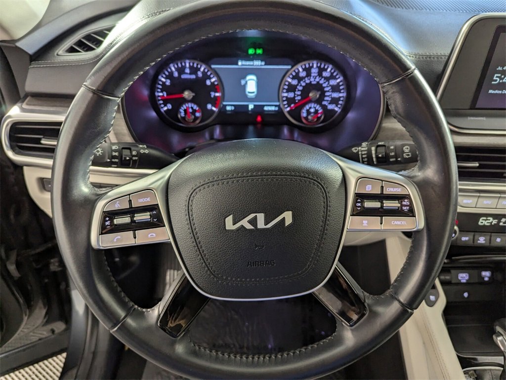 Used 2022 Kia Telluride SX w/ Towing Package image 21