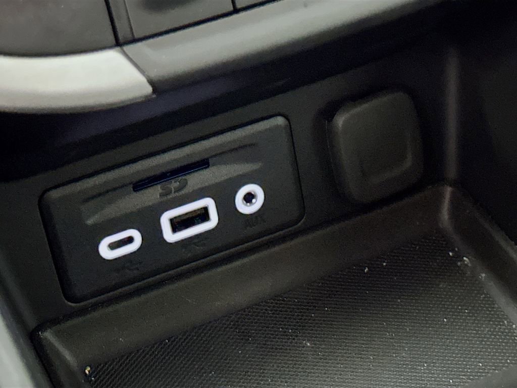 Used 2023 GMC Terrain SLT w/ Tech Package FWD image 31