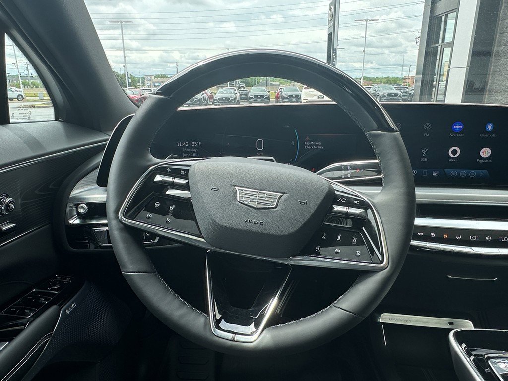 New 2025 Cadillac Lyriq Luxury w/ LPO, Floor Liner Package AWD/4WD image 11
