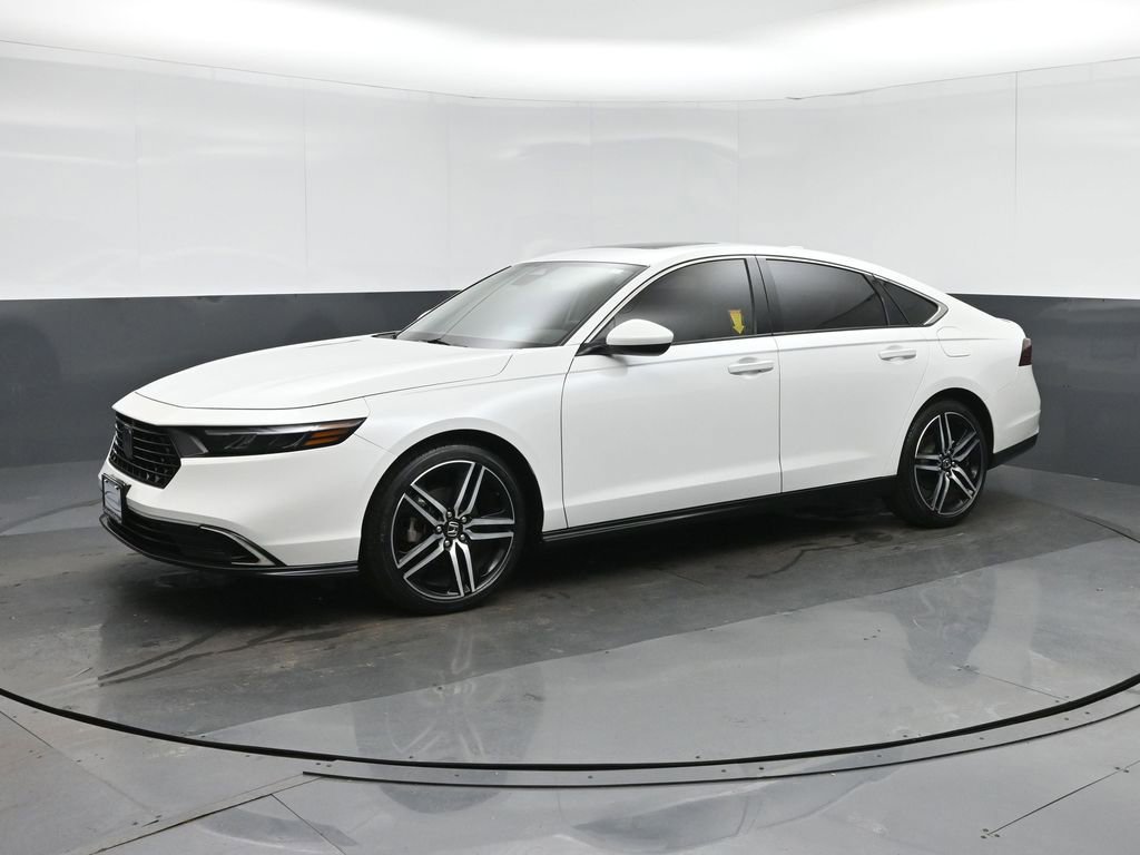 Used 2023 Honda Accord EX image 3