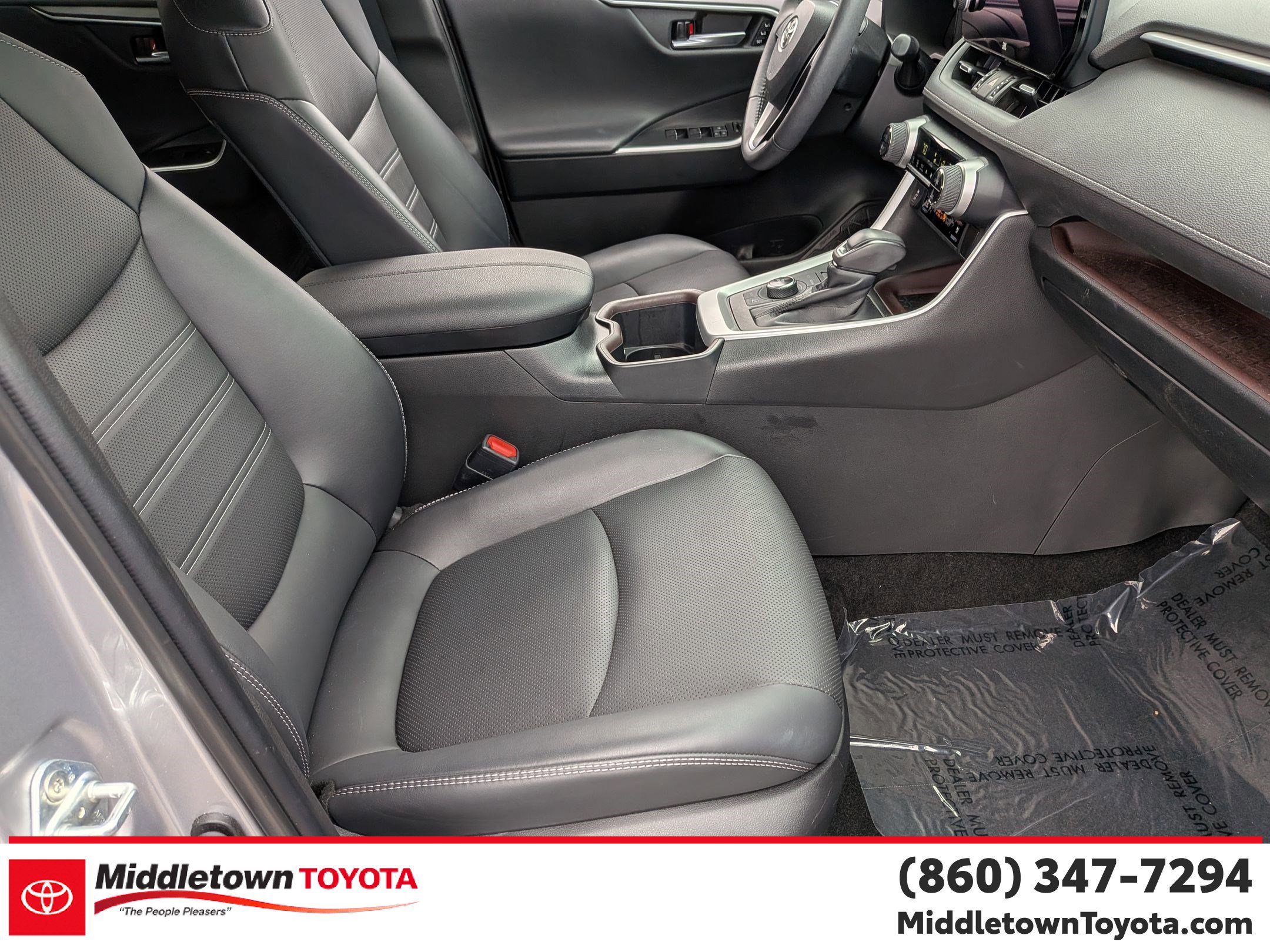 Used 2023 Toyota RAV4 Limited AWD/4WD image 36
