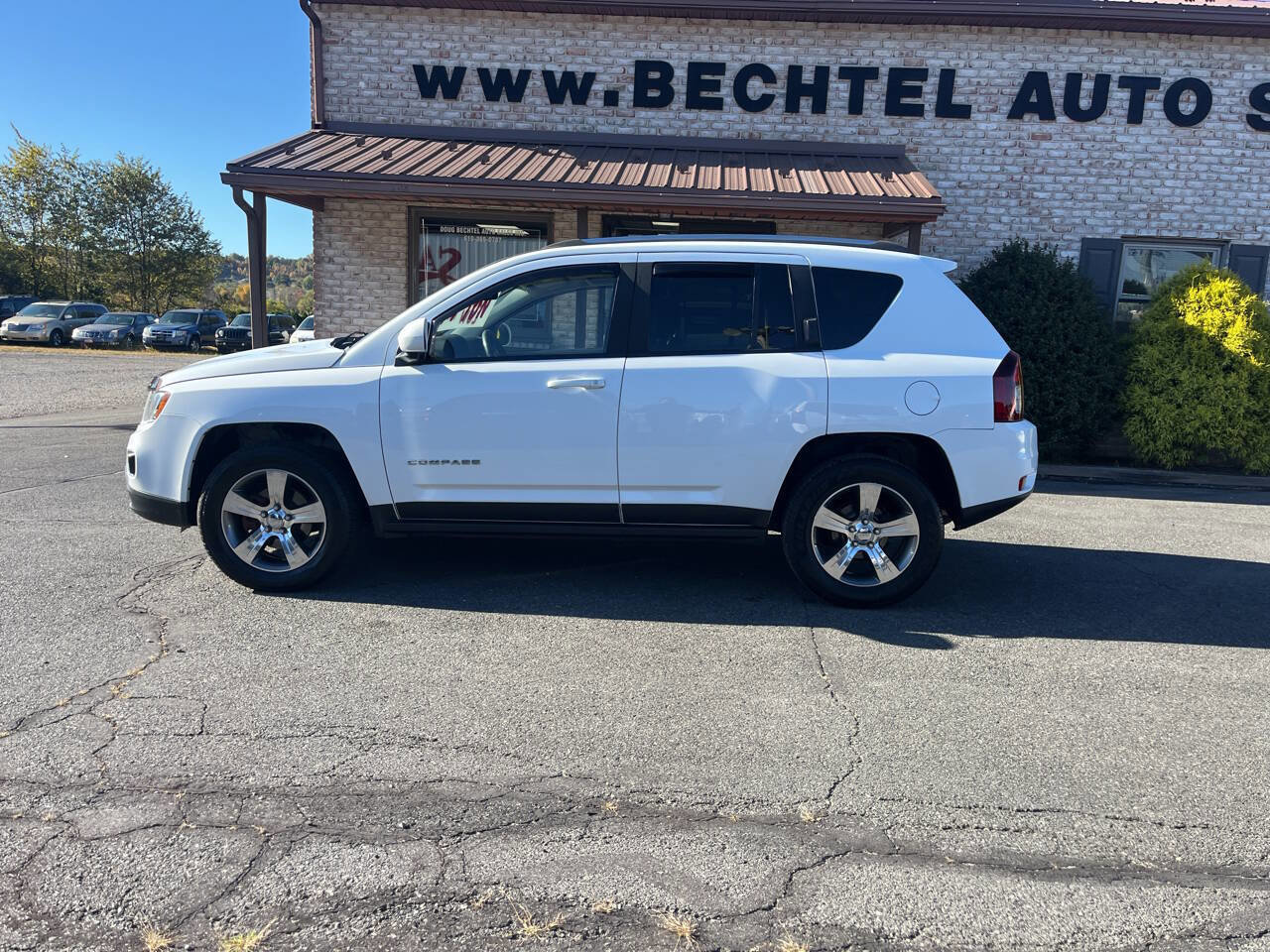 Used 2016 Jeep Compass High Altitude image 1