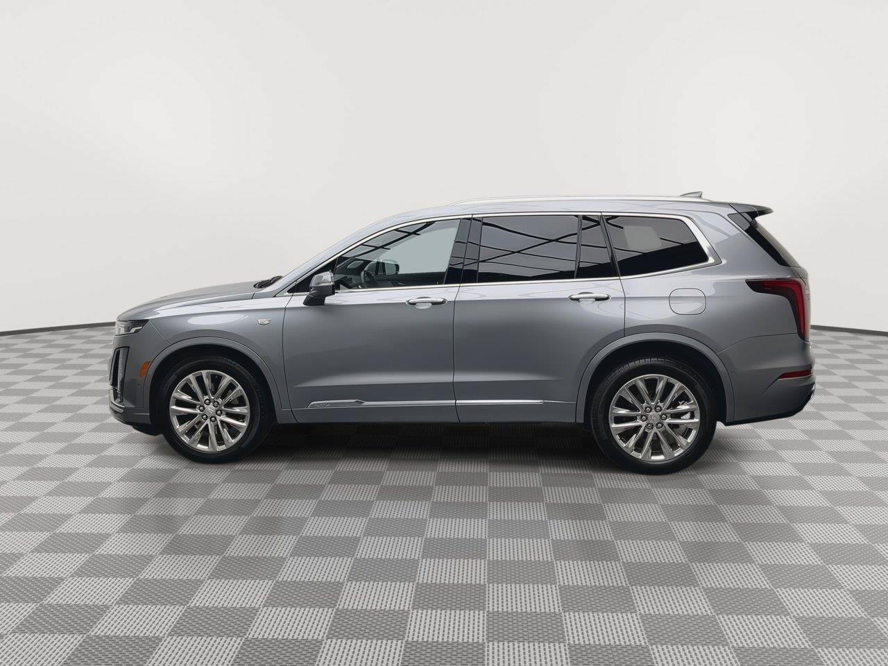 Certified 2023 Cadillac XT6 Premium Luxury w/ Technology Package AWD/4WD image 39
