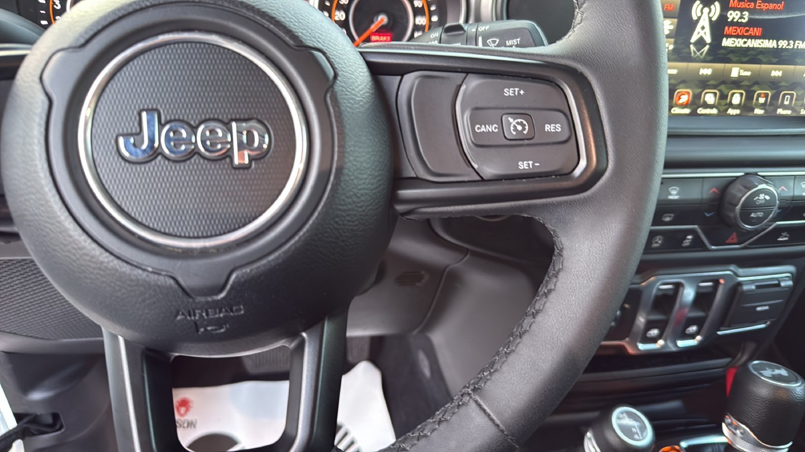 Used 2023 Jeep Wrangler Sport AWD/4WD image 15