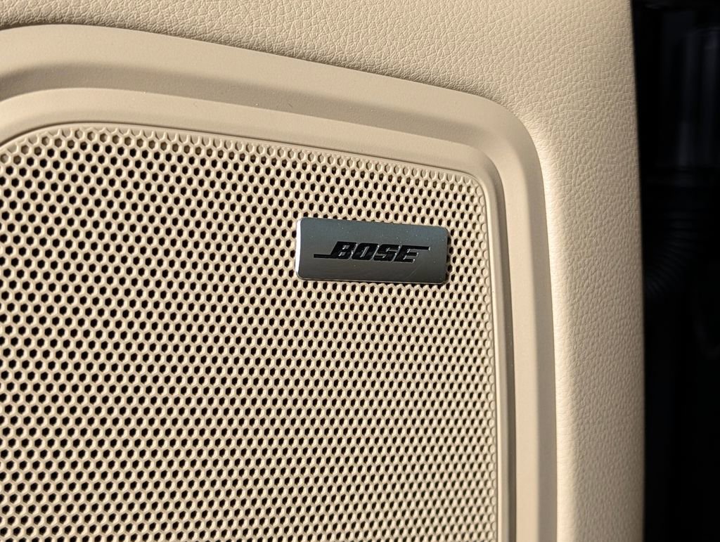 New 2026 Porsche Macan image 28