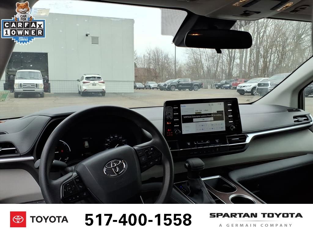 Used 2024 Toyota Sienna LE image 12