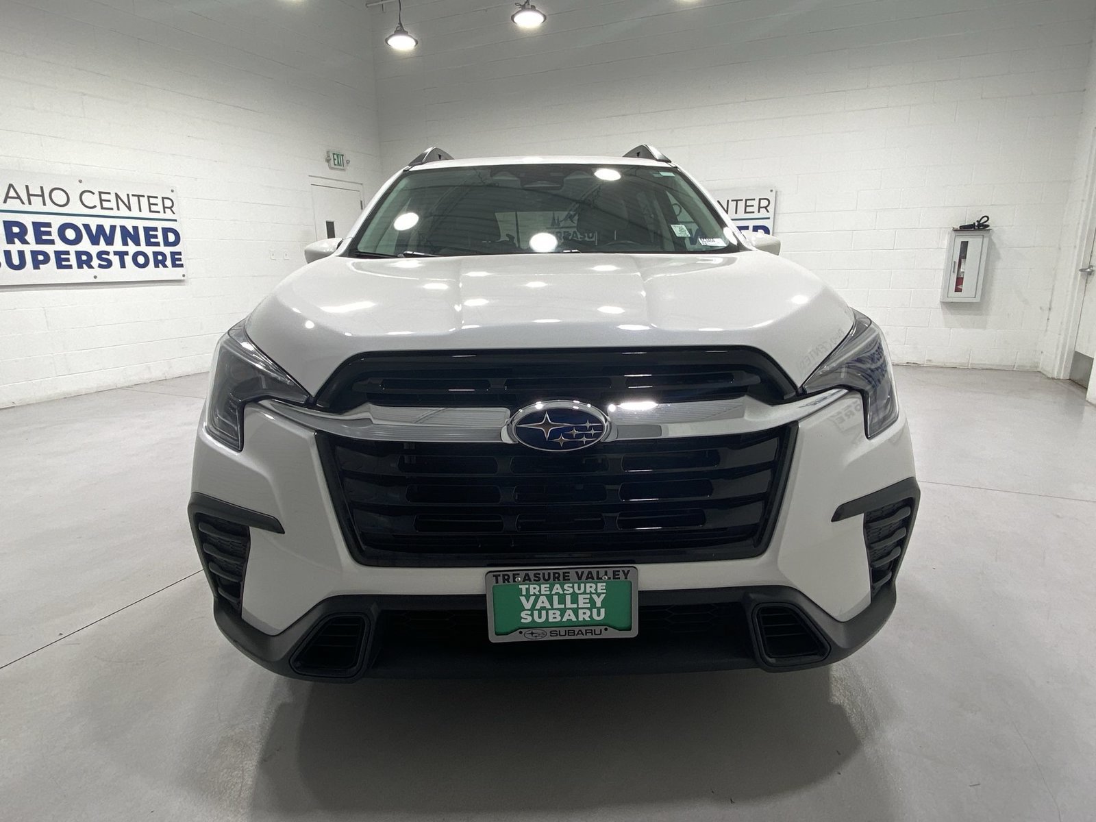 Used 2025 Subaru Ascent Premium AWD/4WD image 3