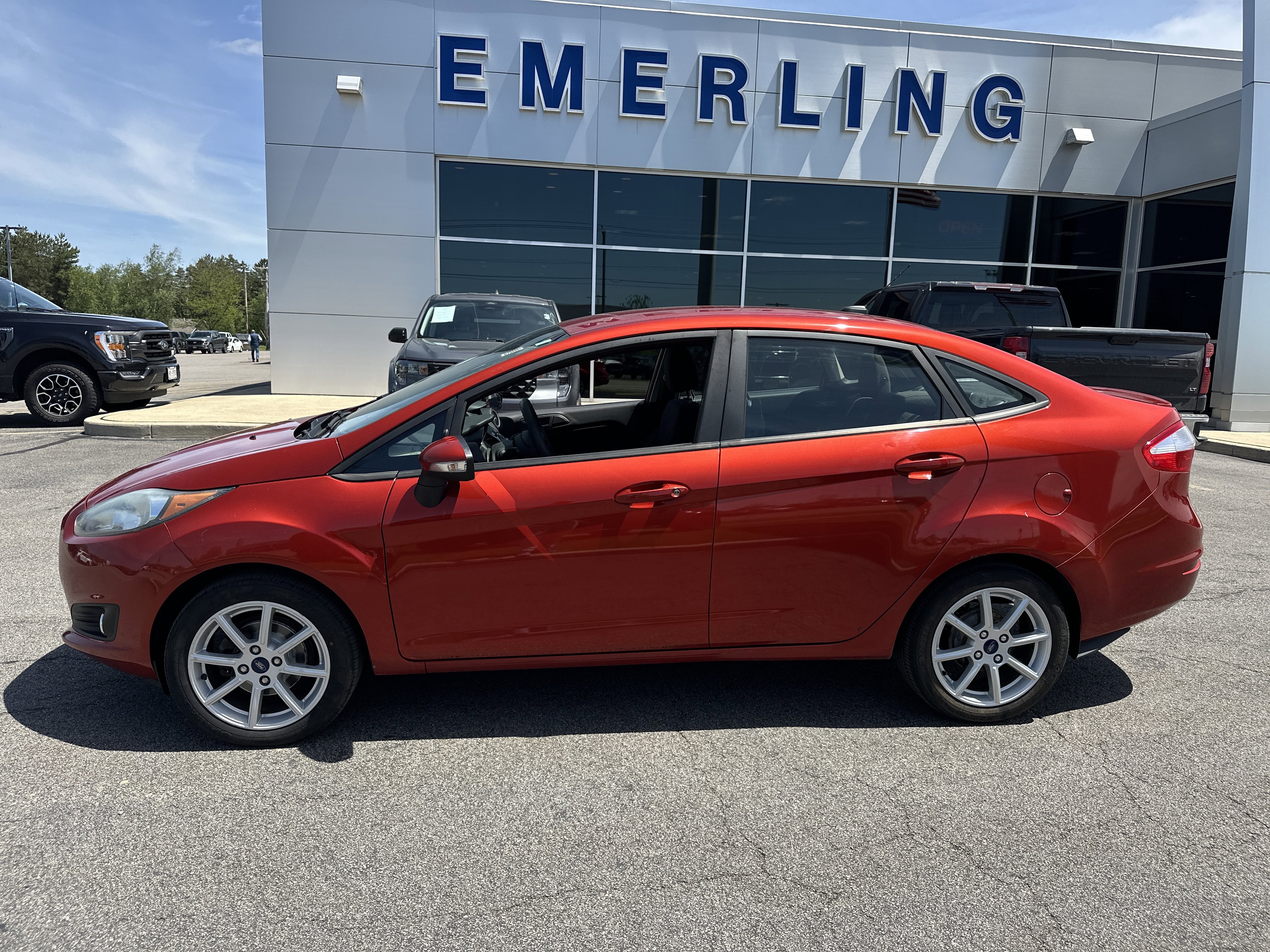 Used 2019 Ford Fiesta SE w/ Equipment Group 201A FWD image 1