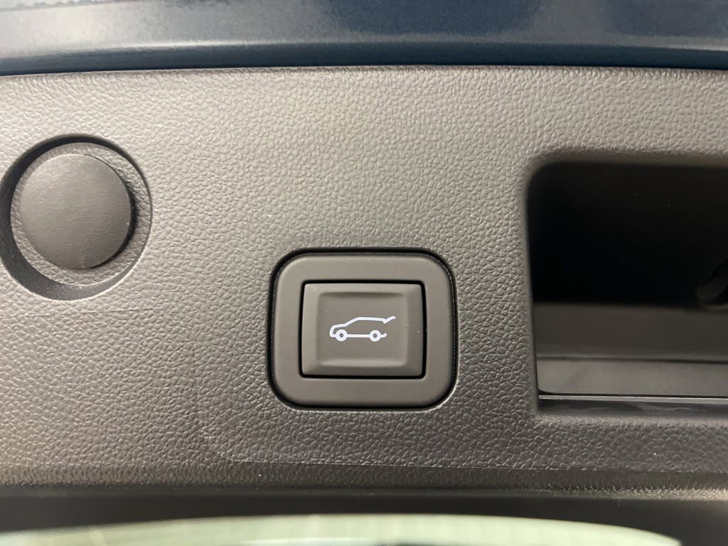 New 2026 Chevrolet Equinox LT w/ Convenience Package II image 7