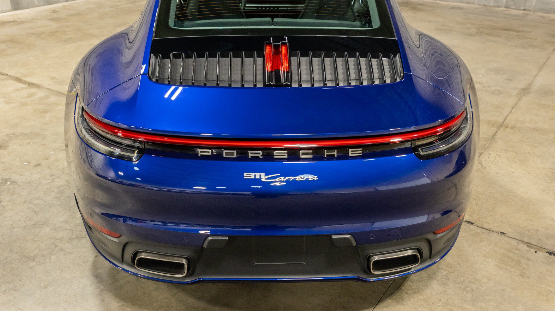 Used 2020 Porsche 911 Carrera w/ Premium Package RWD image 22