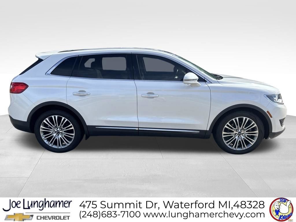 Used 2016 Lincoln MKX Reserve w/ Climate Package FWD image 2