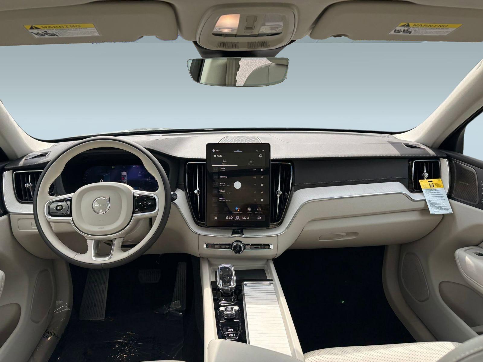 New 2026 Volvo XC60 B5 Ultra w/ Climate Package image 17