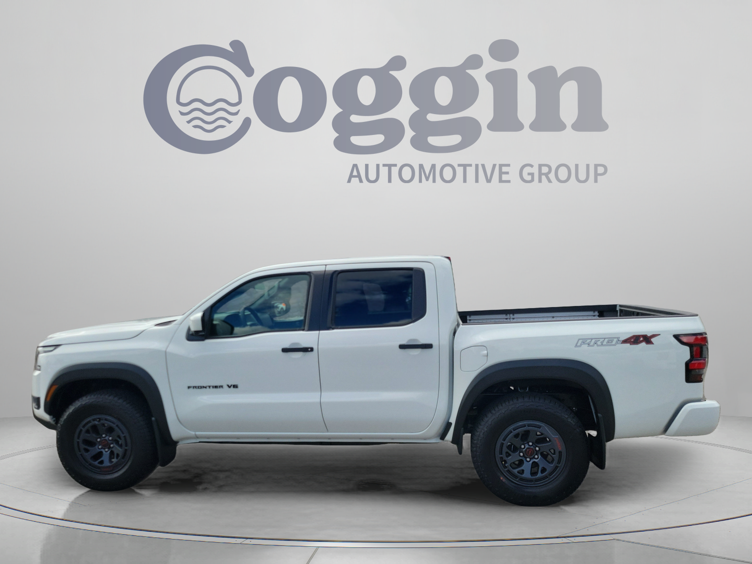 New 2027 Nissan Frontier PRO-4X w/ Pro Convenience Package AWD/4WD image 2