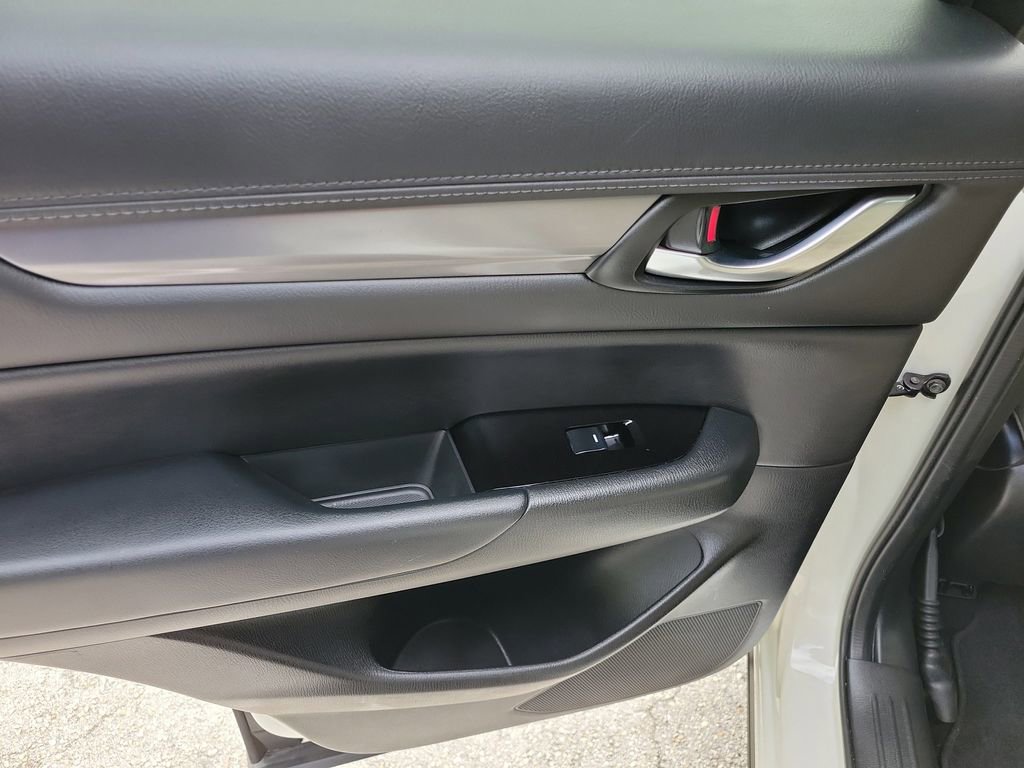 Used 2020 MAZDA CX-5 Touring image 17