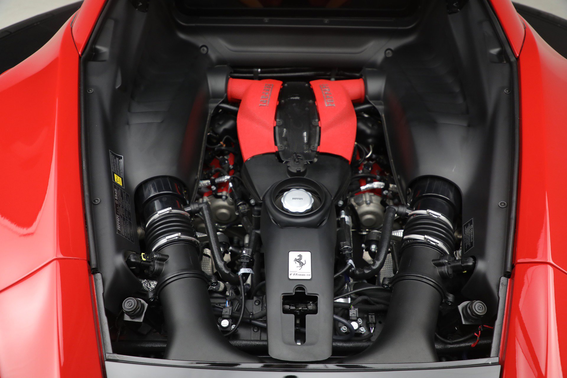 Certified 2020 Ferrari F8 Tributo image 22