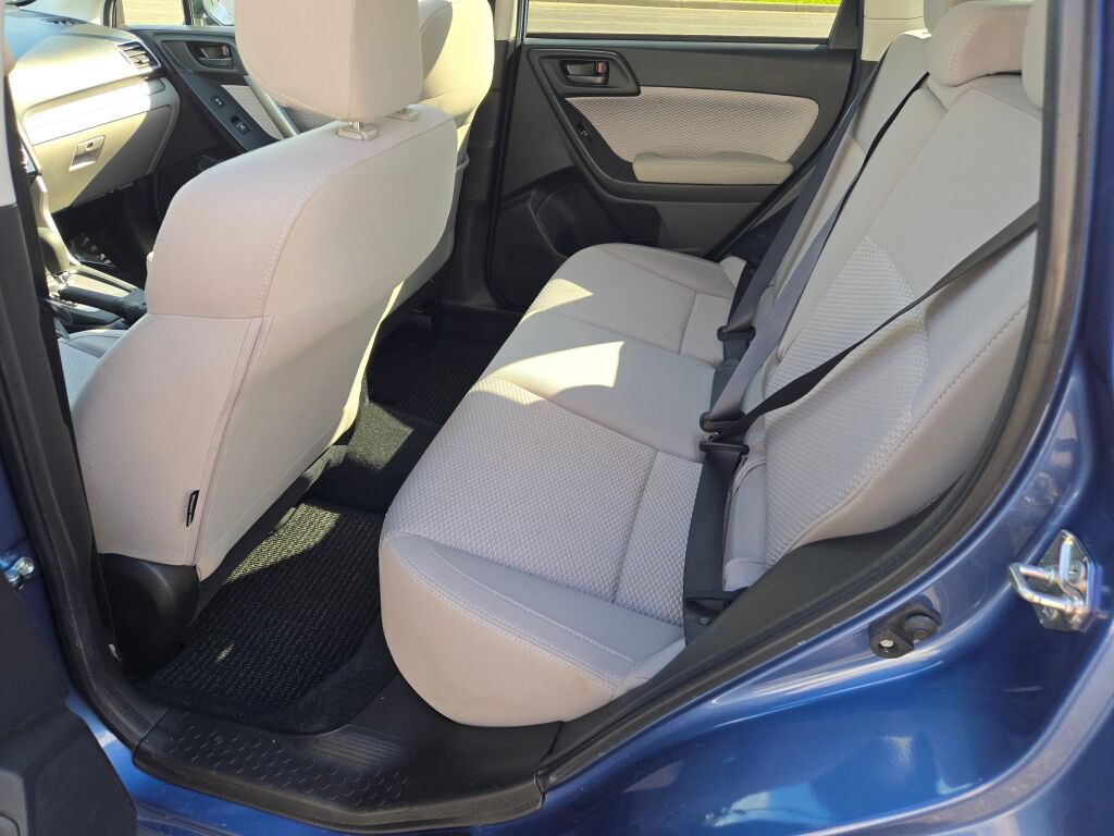 Used 2017 Subaru Forester 2.5i Premium AWD/4WD image 17