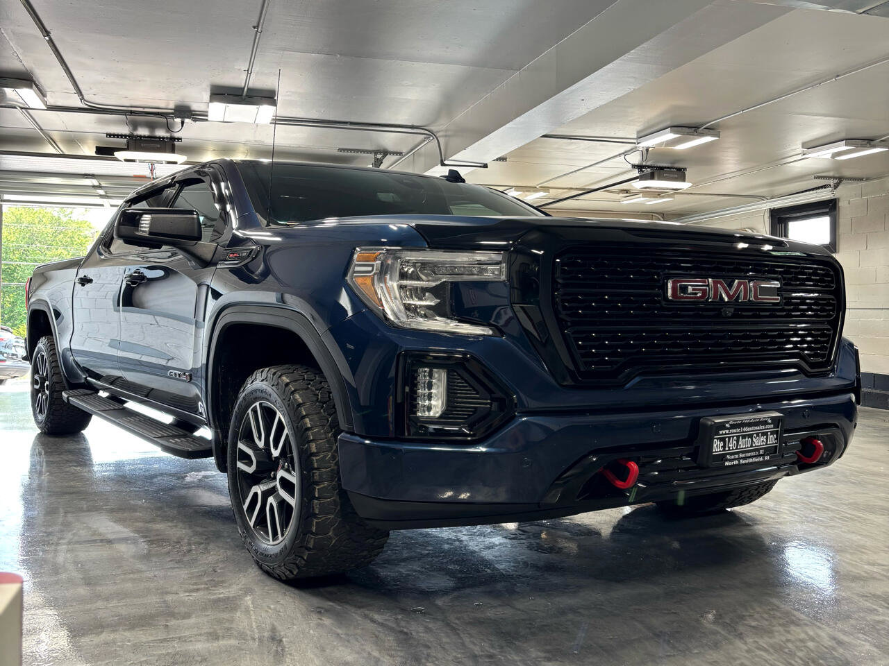 Used 2019 GMC Sierra 1500 AT4 w/ AT4 Premium Package image 2