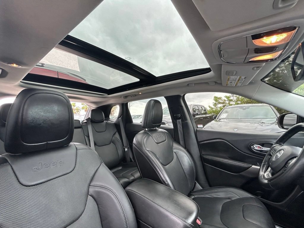 Certified 2020 Jeep Cherokee Limited AWD/4WD image 33