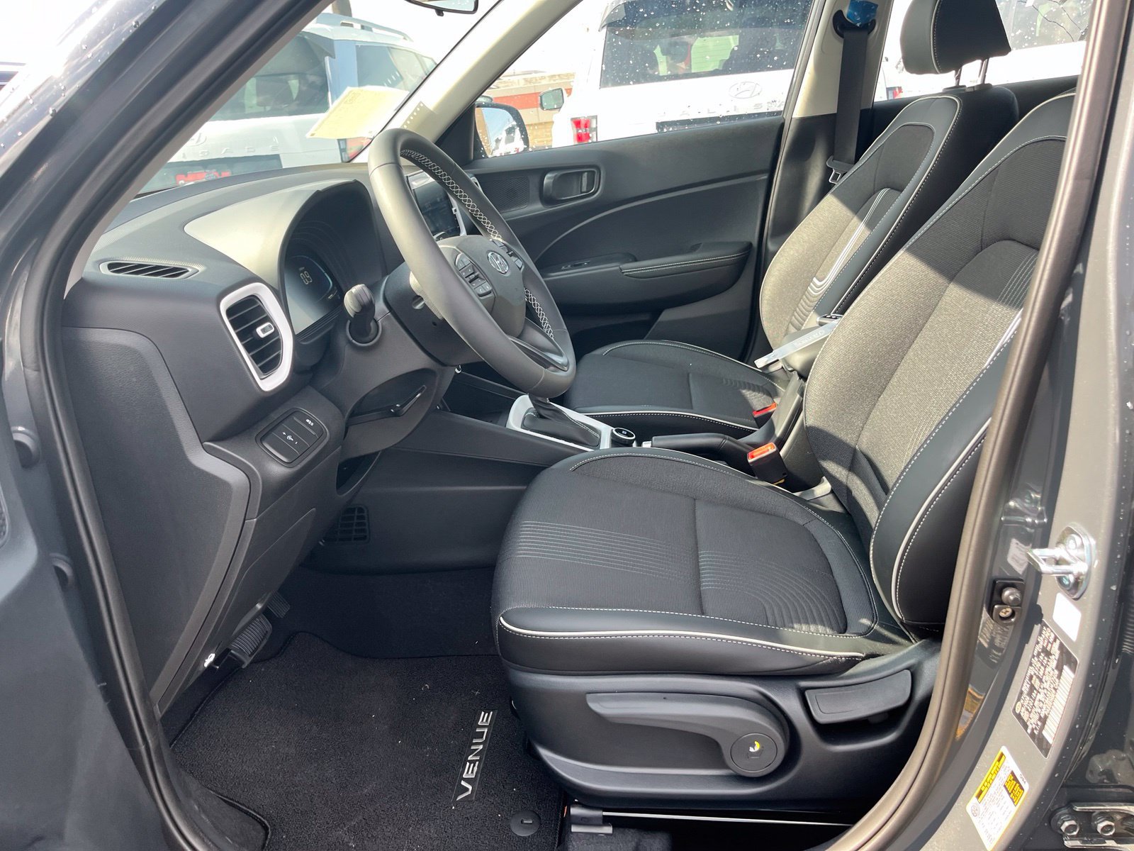 New 2026 Hyundai Venue SEL FWD image 15