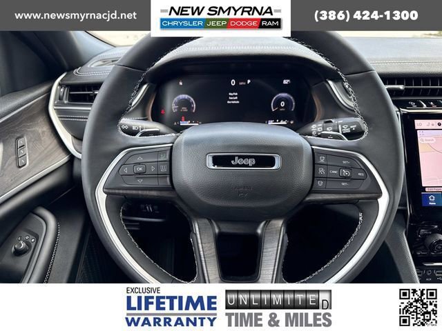 New 2025 Jeep Grand Cherokee Limited w/ Black Appearance Package image 14