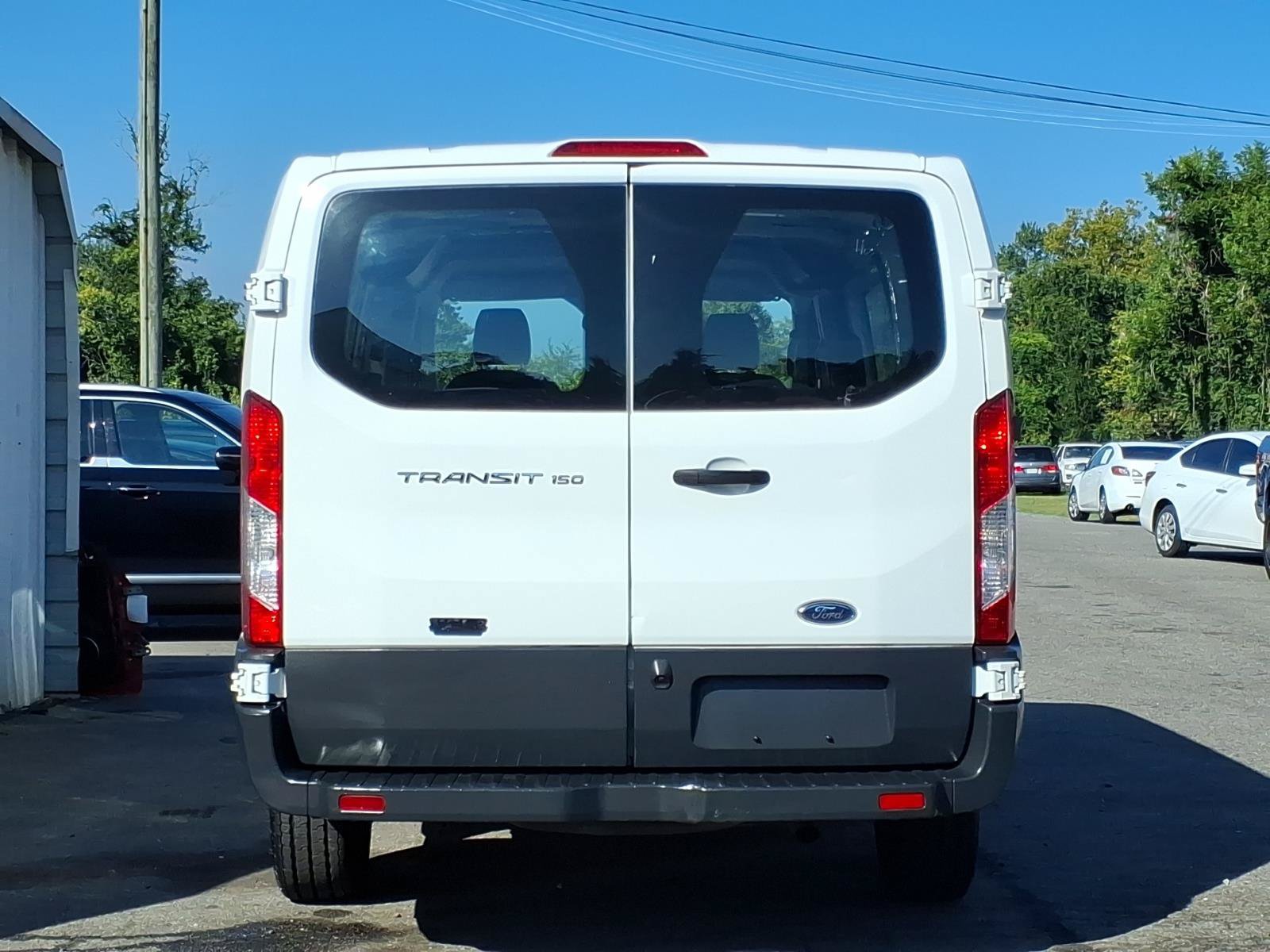 Used 2016 Ford Transit 150 130 Low Roof RWD image 4