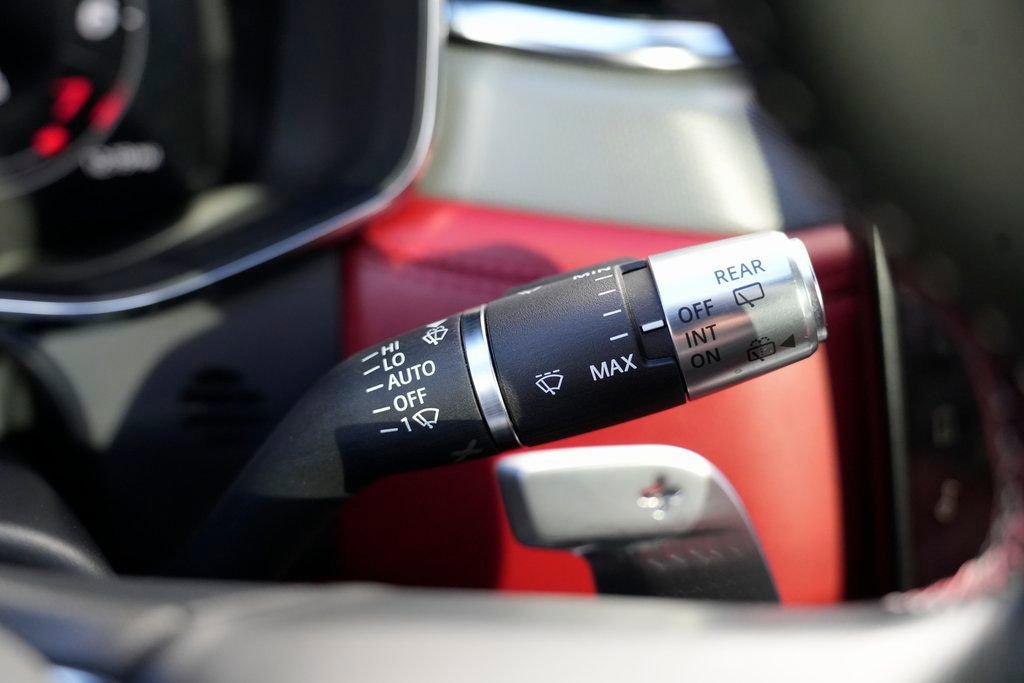 Used 2022 Jaguar F-PACE SVR image 52