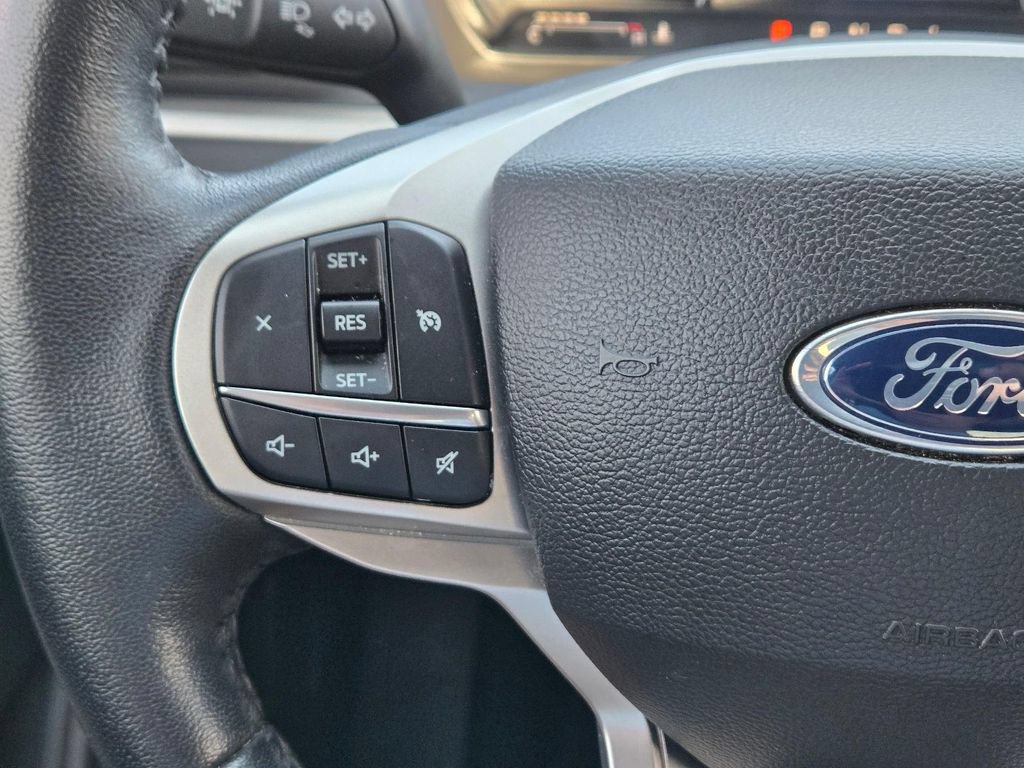 Used 2024 Ford Explorer XLT RWD image 23