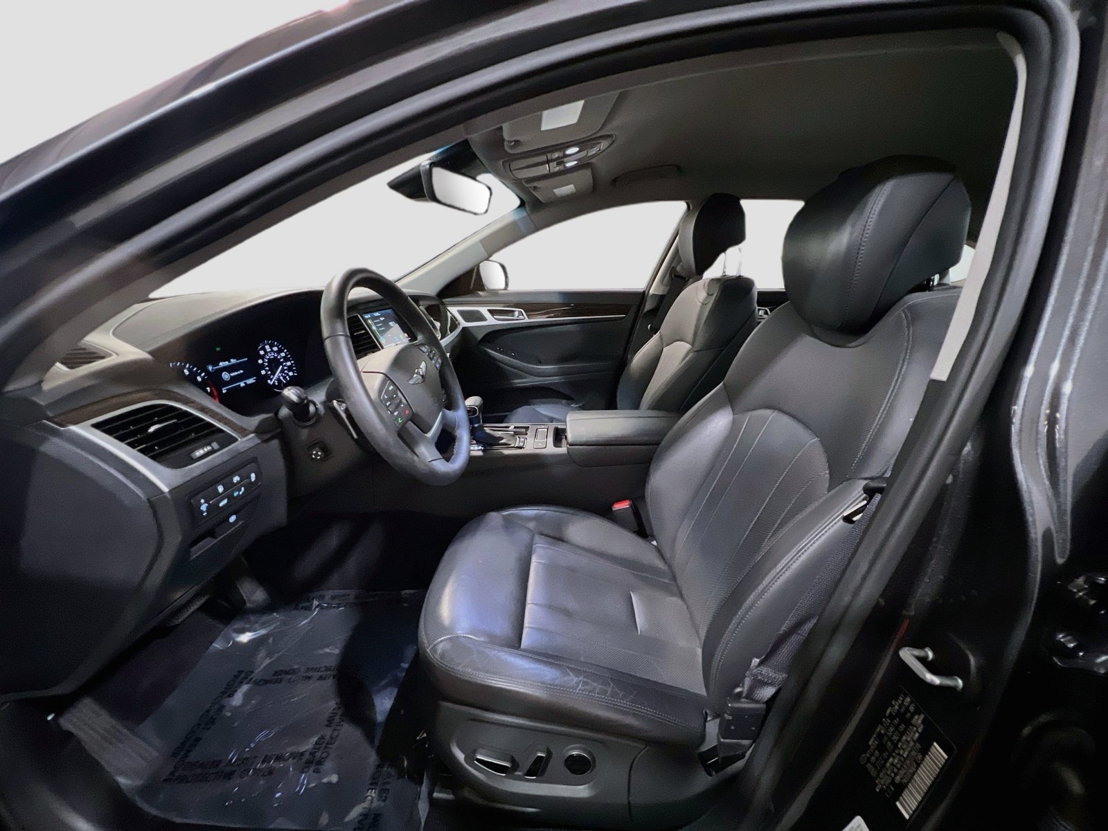 Used 2019 Genesis G80 3.8 RWD image 15