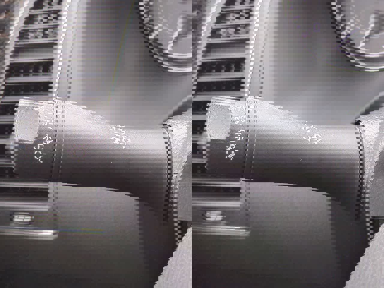 Used 2021 Nissan Armada SV image 27