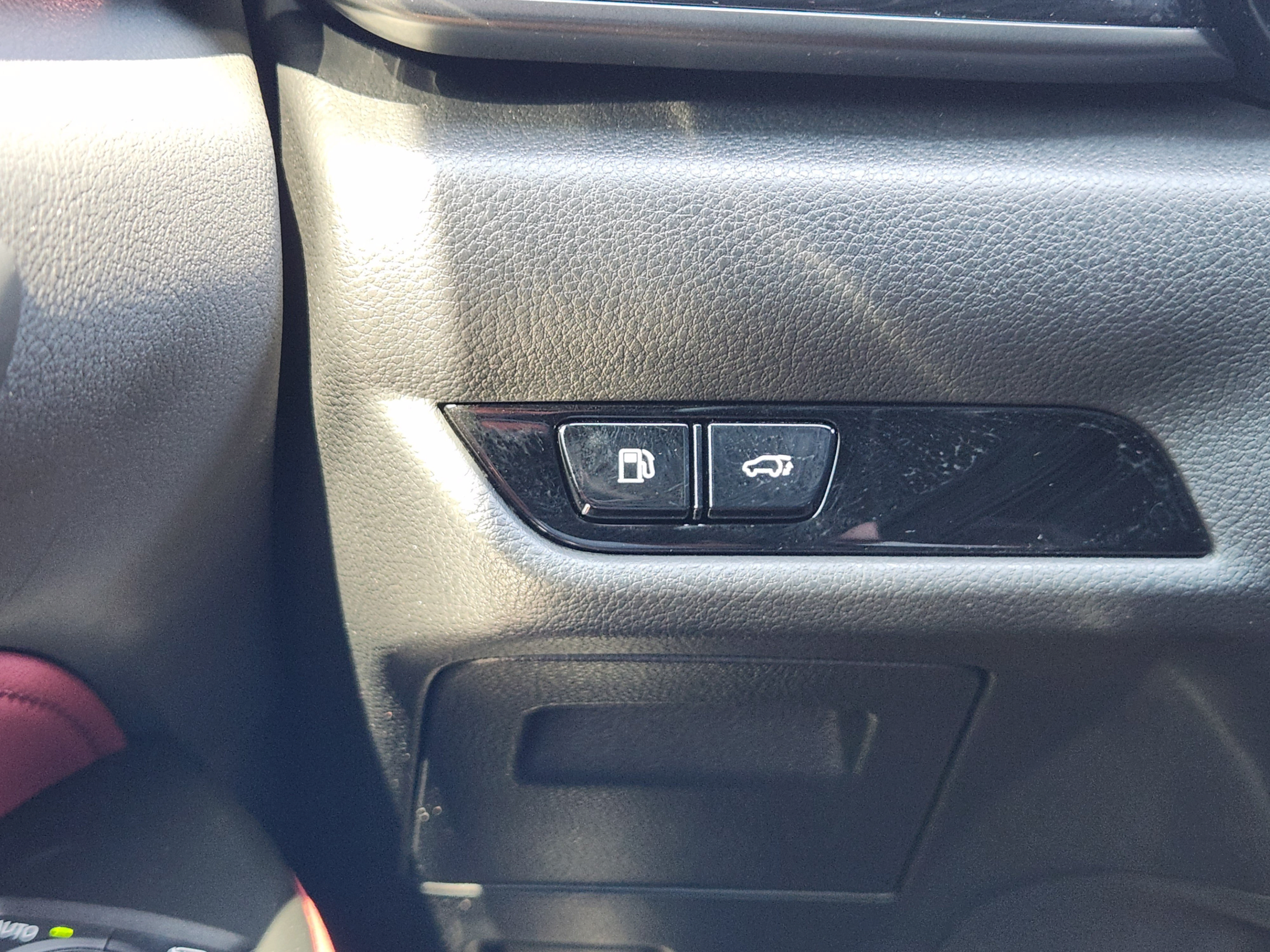 Certified 2025 Lexus NX 350h AWD w/ Accessory Package (2T) image 17