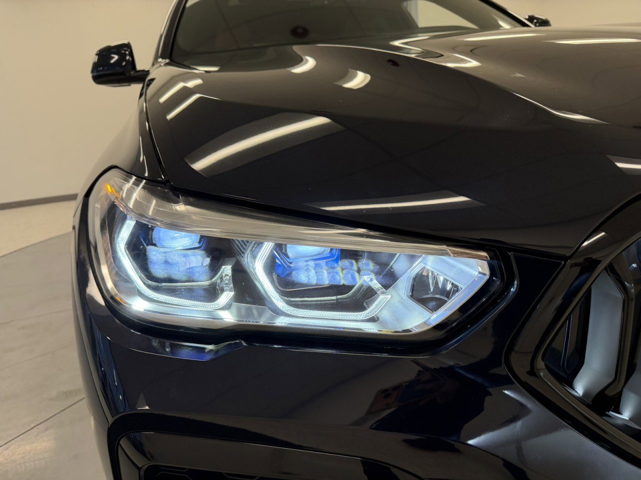 Used 2022 BMW X6 xDrive40i w/ Executive Package AWD/4WD image 45