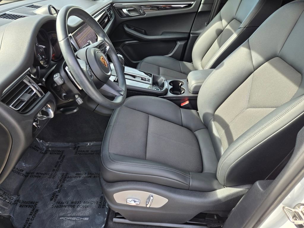 Used 2022 Porsche Macan image 11
