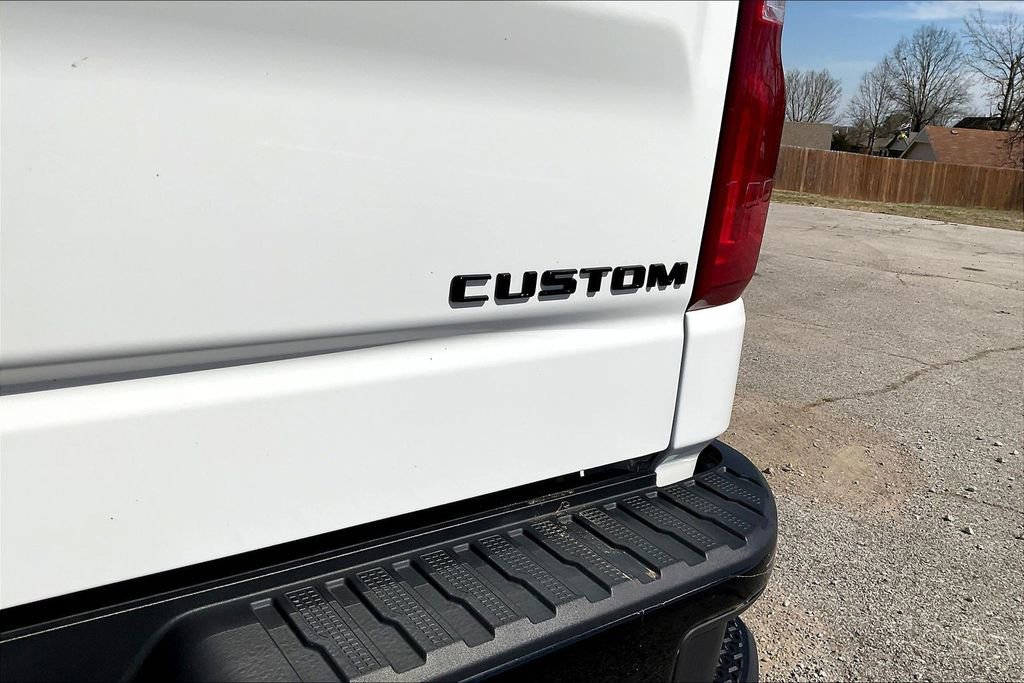 Used 2022 Chevrolet Silverado 1500 Custom Trail Boss w/ LPO, Dark Essentials Package image 33