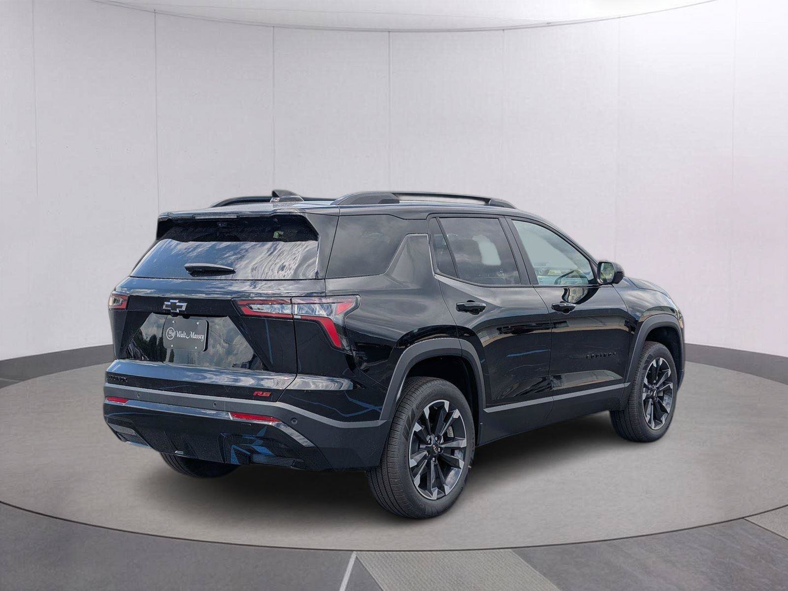 New 2026 Chevrolet Equinox RS w/ Convenience Package III FWD image 5