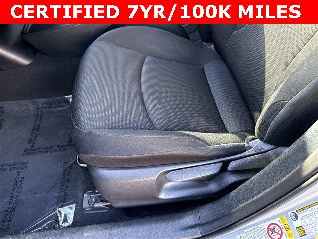 Used 2020 Toyota Prius L Eco image 15