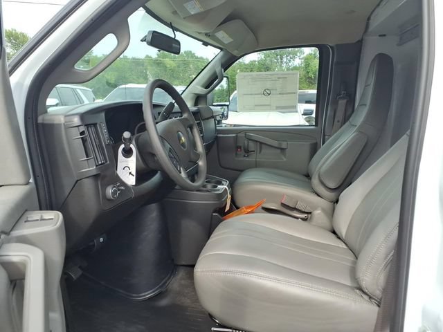 New 2026 Chevrolet Express 3500 w/ Power Convenience Package RWD image 12