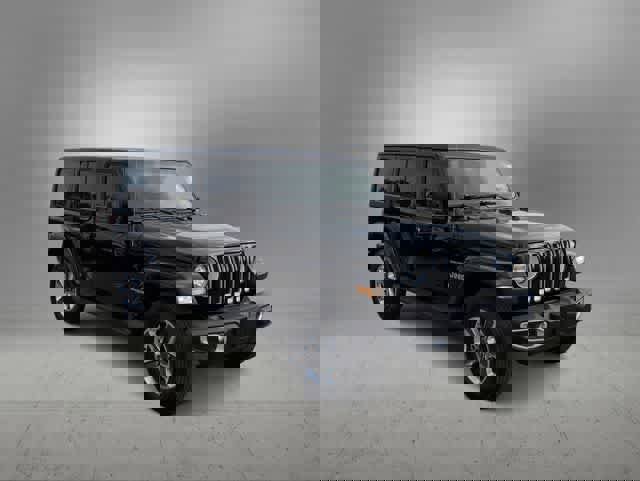 Used 2022 Jeep Wrangler Unlimited Sahara w/ Cold Weather Group image 2