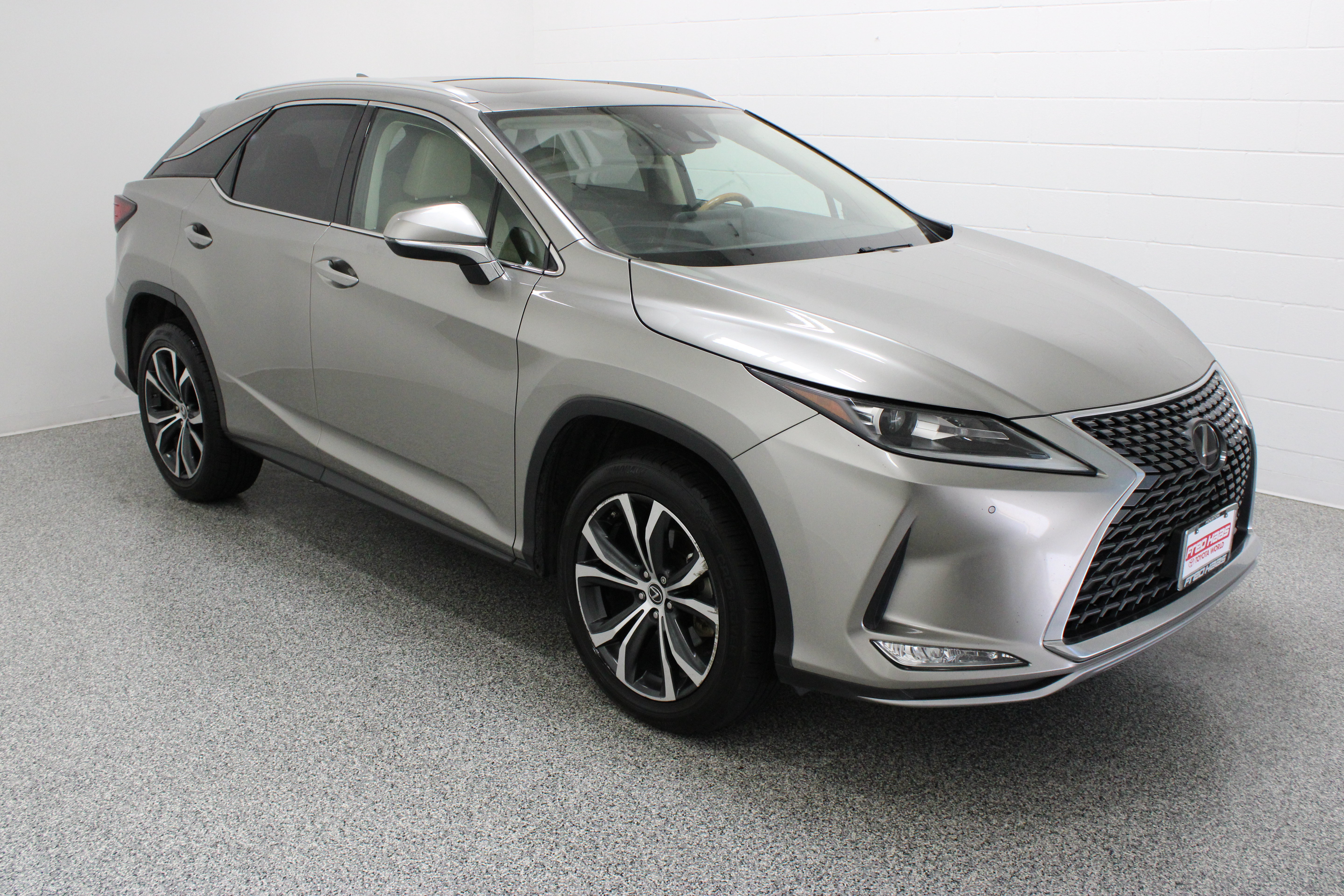 Used 2022 Lexus RX 350 FWD w/ Premium Package image 4