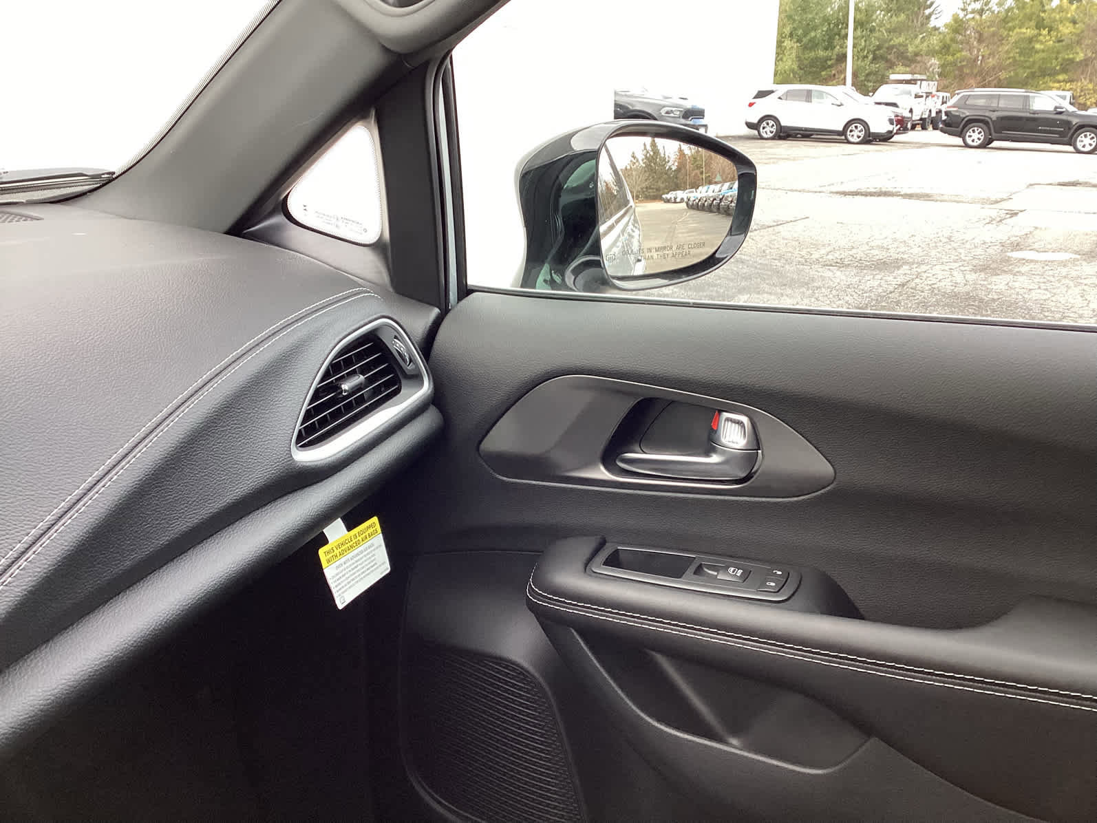 New 2026 Chrysler Pacifica Select image 27