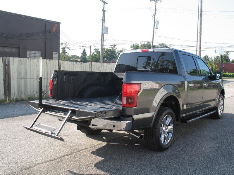 Used 2019 Ford F150 Lariat w/ Equipment Group 502A Luxury AWD/4WD image 9