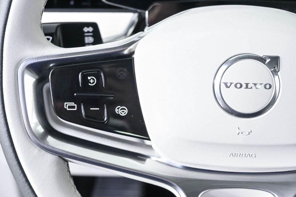 Certified 2025 Volvo EX90 Ultra AWD/4WD image 12