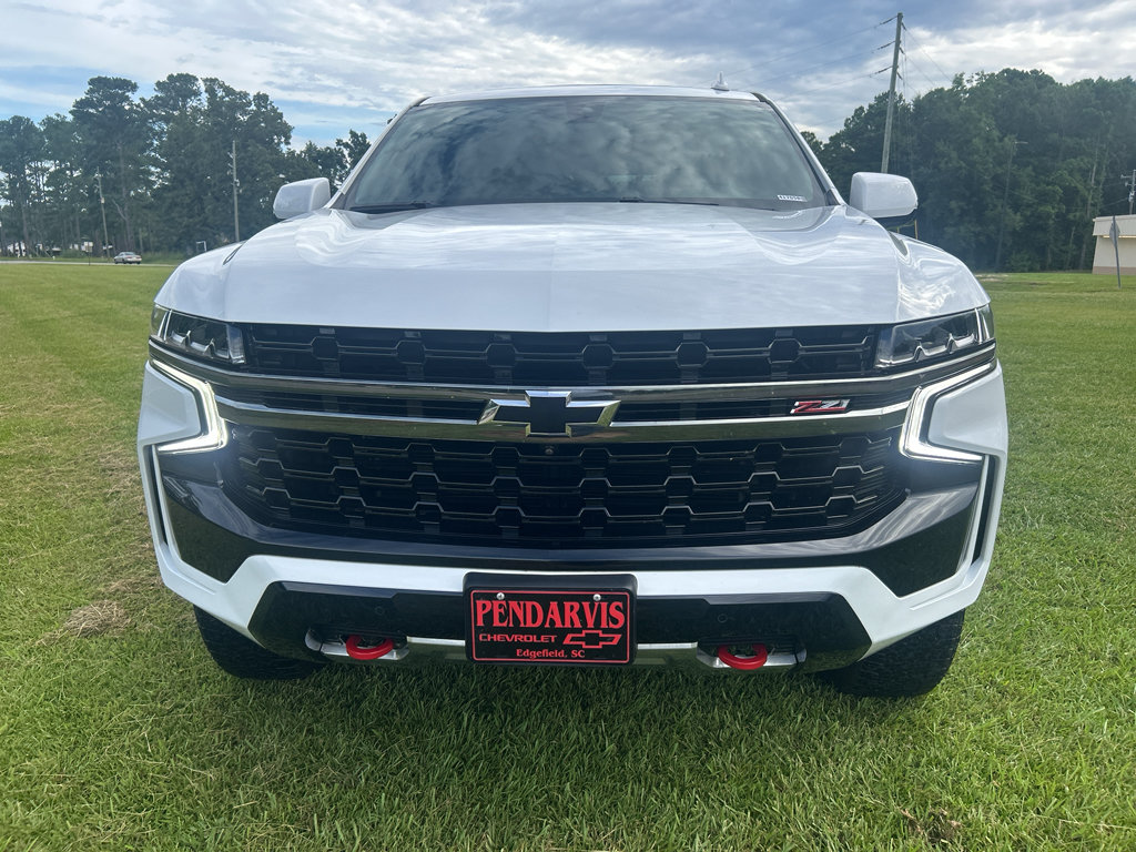 Used 2022 Chevrolet Tahoe Z71 w/ Luxury Package AWD/4WD image 3
