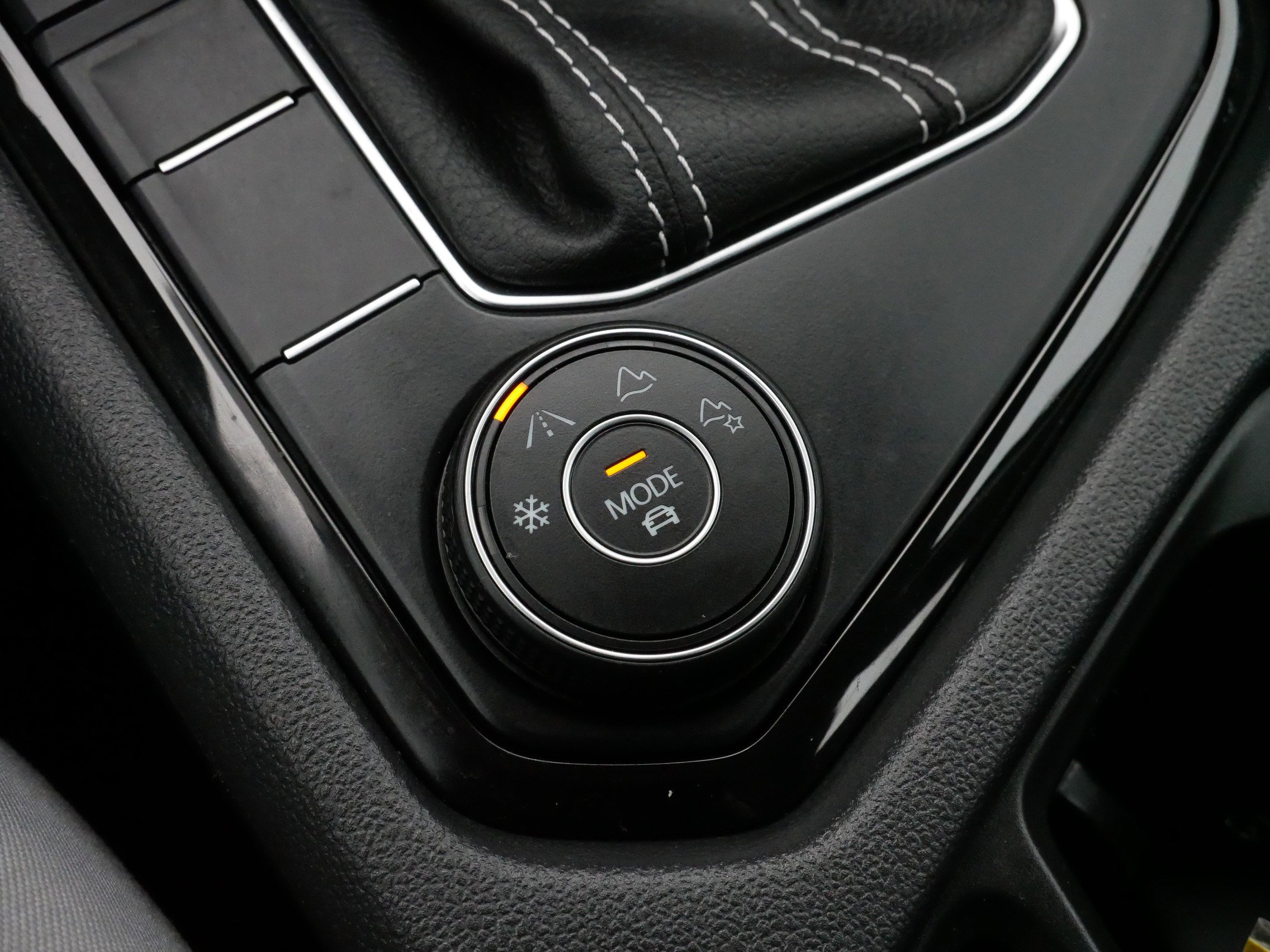 Certified 2023 Volkswagen Taos S w/ IQ Drive S Package image 28