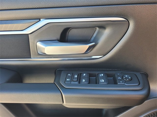 New 2026 RAM 1500 4x4 Crew Cab image 23