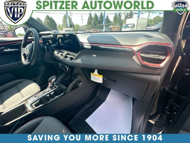 New 2026 Chevrolet TrailBlazer RS w/ Convenience Package AWD/4WD image 32