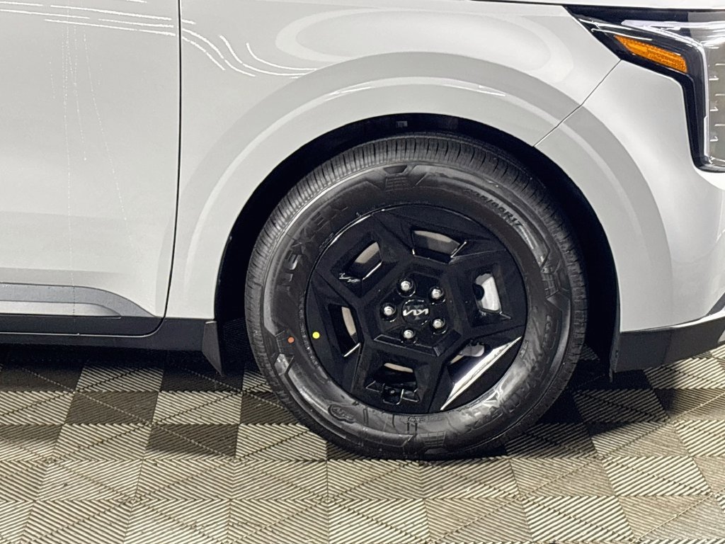 New 2027 Kia Carnival LX FWD image 22