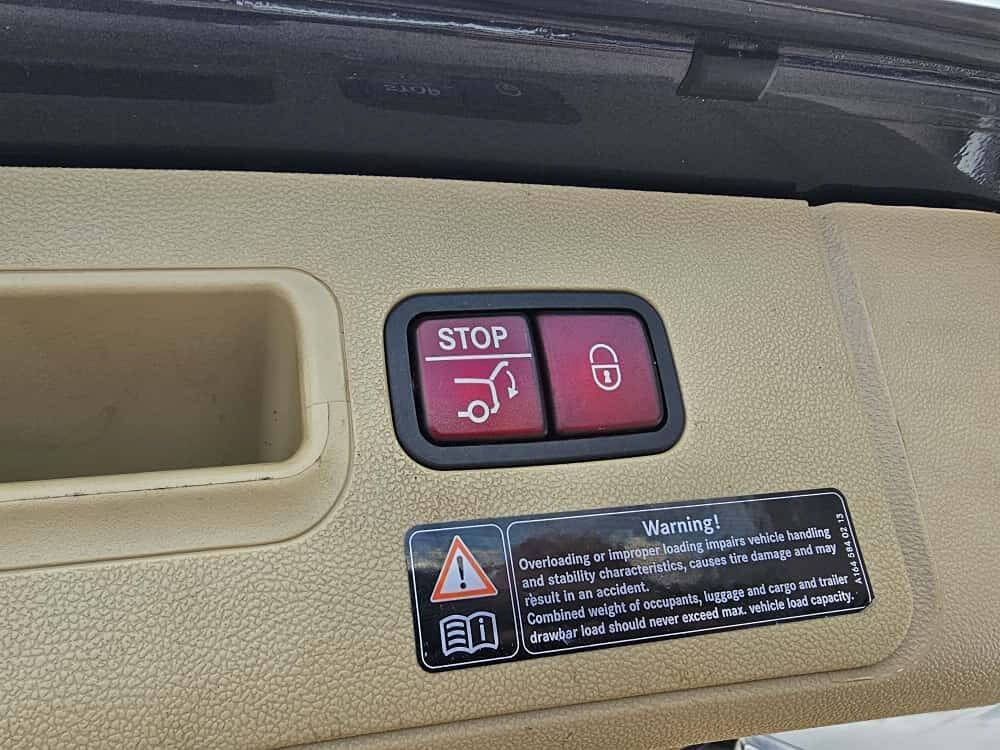 Used 2011 Mercedes-Benz R 350 4MATIC image 12