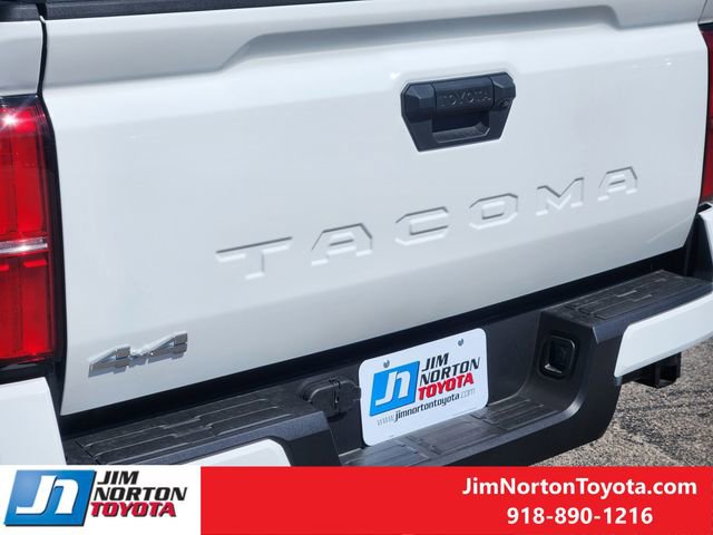 Used 2026 Toyota Tacoma SR5 AWD/4WD image 12