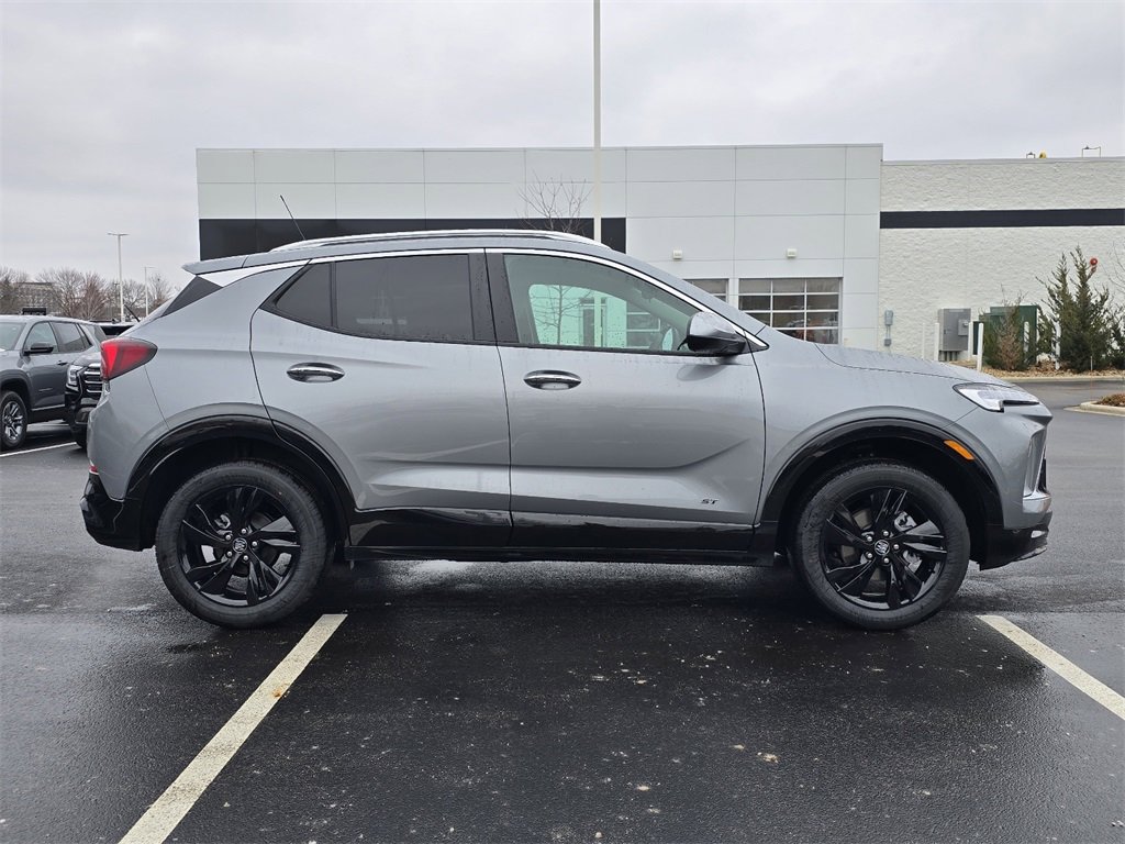 New 2026 Buick Encore GX Sport Touring image 9
