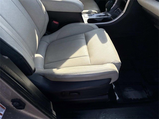 Used 2019 Subaru Ascent Limited w/ Popular Package #3 image 10